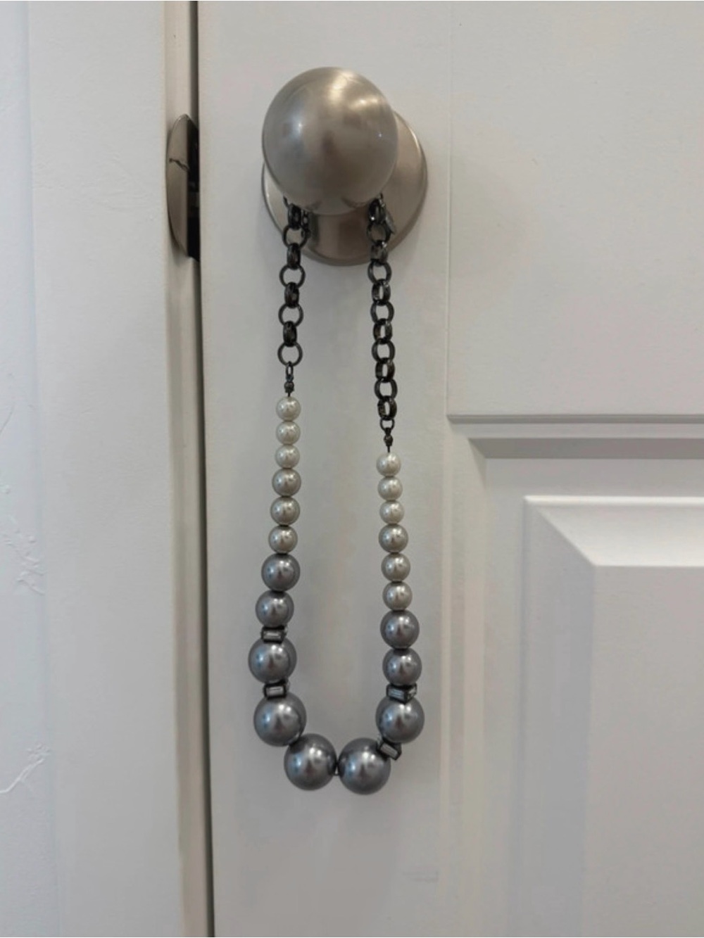 chubky gray ombré necklace